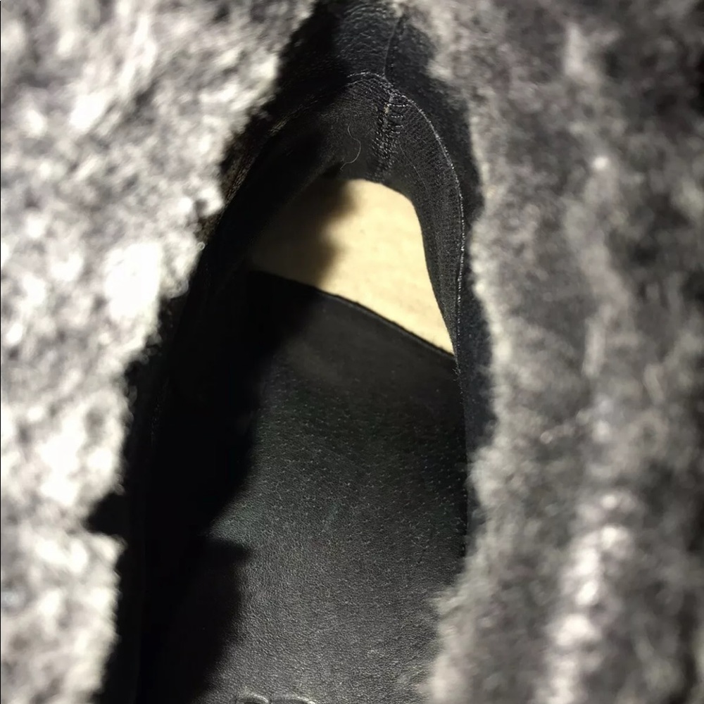 Ugg Suede Sherpa Cuff Ankle Boot Size/8 //SOLD// - Picture 7 of 7